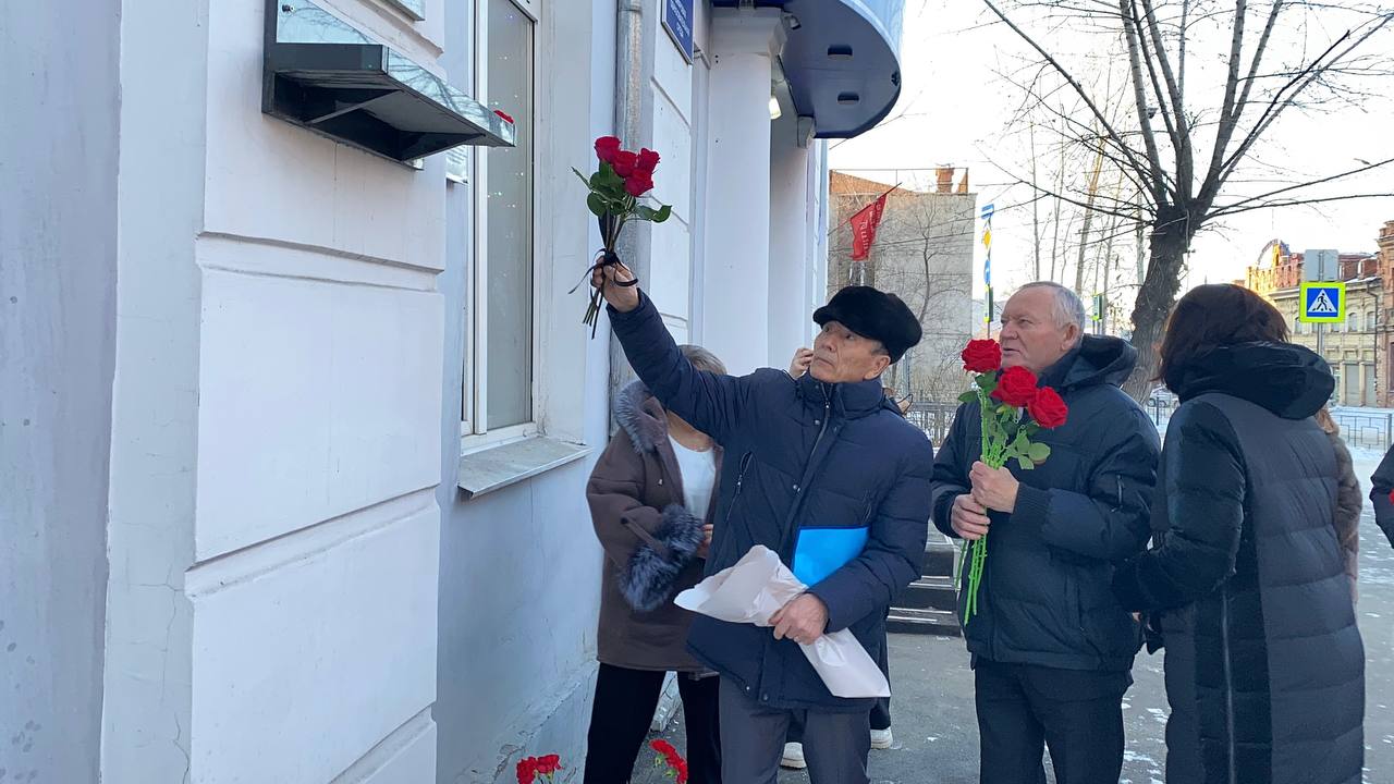 В школе №49 города Читы торжественно открыта музейная комната Героя РФ Егора Секержитского В школе №49 города Читы торжественно открыта музейная комната Героя РФ Егора Секержитского