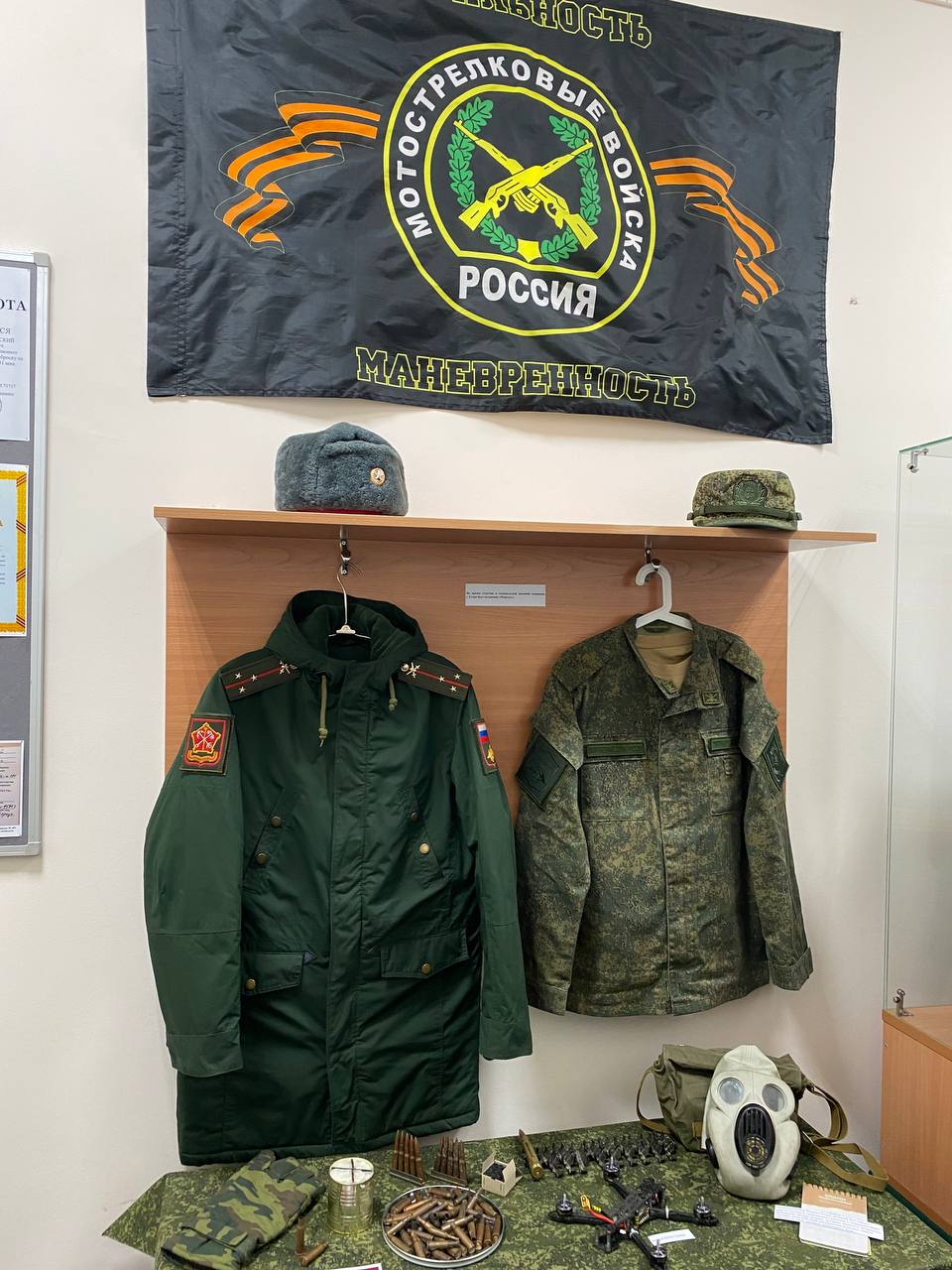 Напомним, 25 марта Секержитский Егор Александрович на боевой машине пехоты, возглавляя колонну, выдвинулся сопровождать колонну боевой техники по маршруту, который пролегал через поселок Сухая Каменка Харьковской области... Напомним, 25 марта Секержитский Егор Александрович на боевой машине пехоты, возглавляя колонну, выдвинулся сопровождать колонну боевой техники по маршруту, который пролегал через поселок Сухая Каменка Харьковской области...