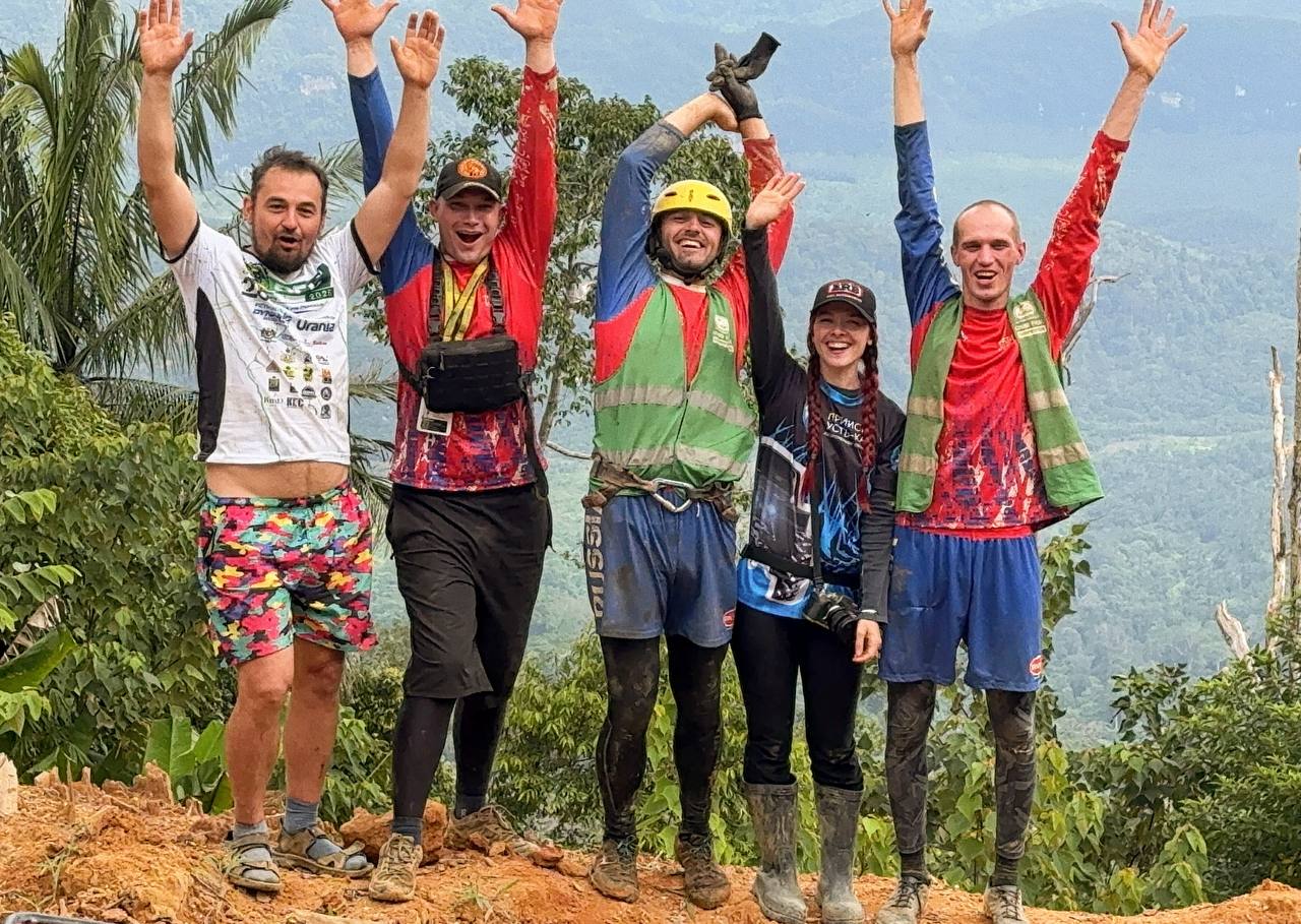 Читинская команда Экипаж №113 «Чара» победила на мировой гонке для внедорожных автомобилей «RFC Grand Final 2025» в Малайзии