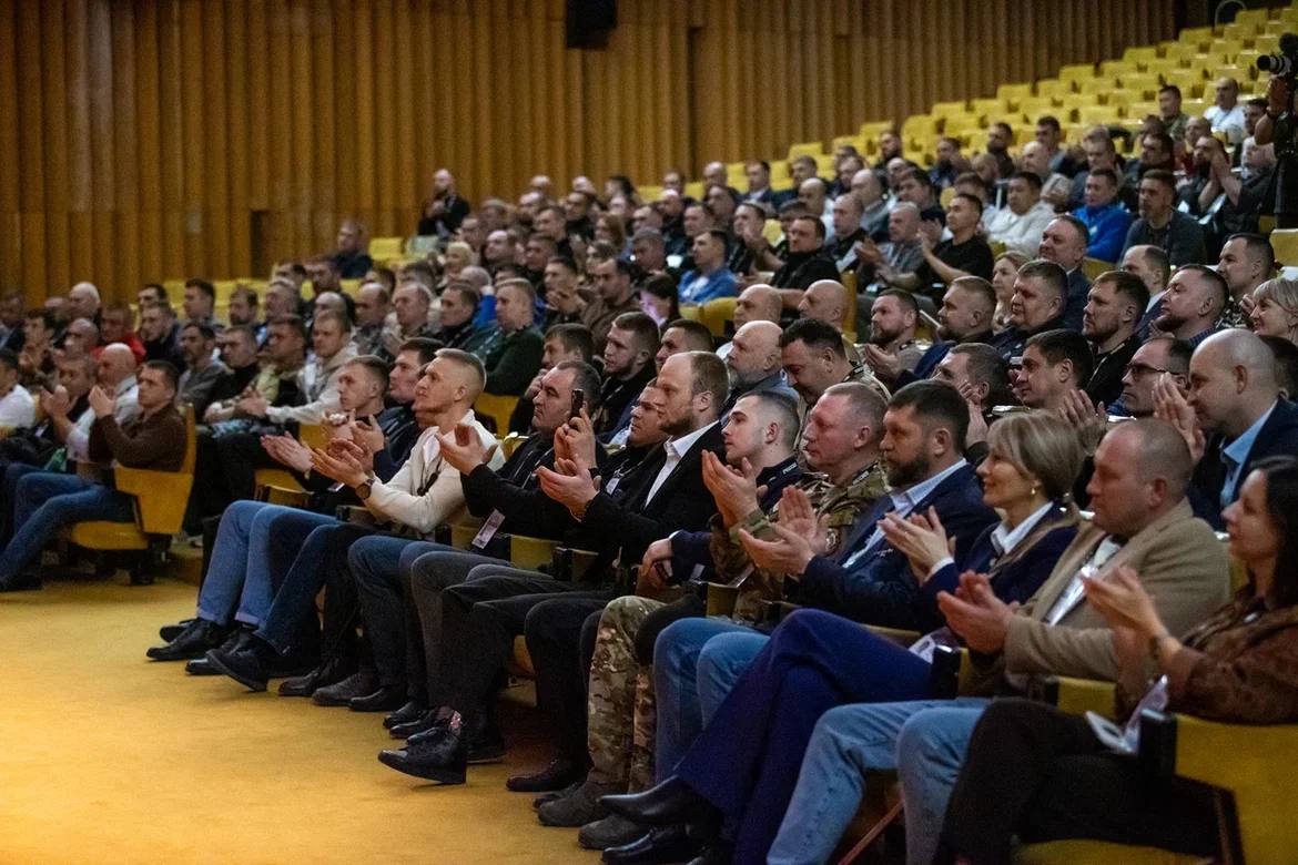 Ветераны СВО из Забайкальского края принимают участие в форуме ветеранов СВО «Вместе победим» в Москве Ветераны СВО из Забайкальского края принимают участие в форуме ветеранов СВО «Вместе победим» в Москве