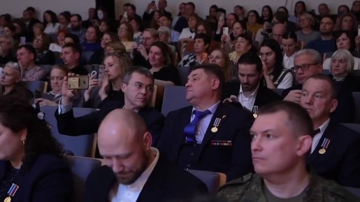 Вчера в Москве Министр культуры Российской Федерации Ольга Любимова в числе 35 деятелей культуры вручила председателю Совета регионального отделения общественной организации ветеранов и пенсионеров прокуратуры Забайкальского...