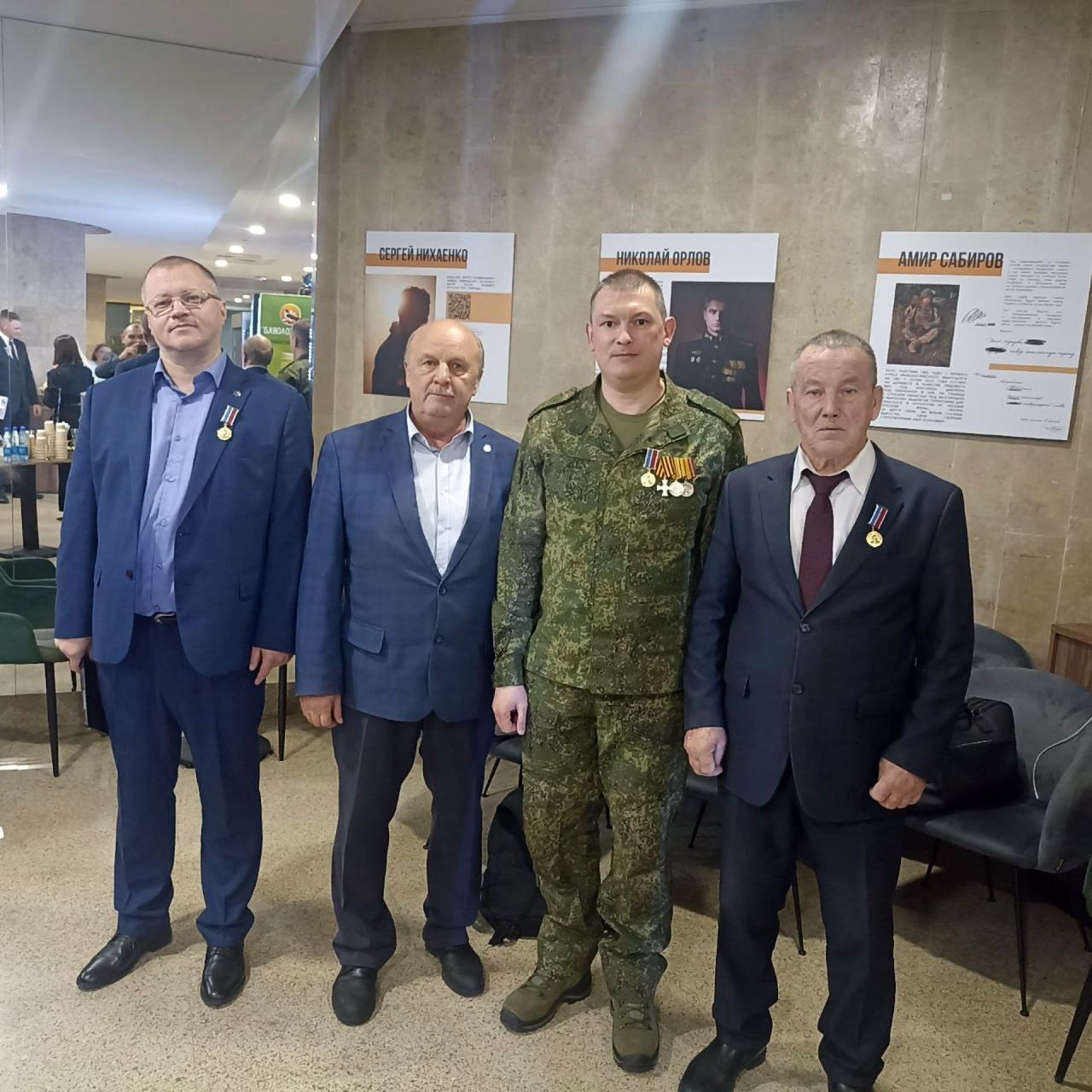 Вчера в Москве Министр культуры Российской Федерации Ольга Любимова в числе 35 деятелей культуры вручила председателю Совета регионального отделения общественной организации ветеранов и пенсионеров прокуратуры Забайкальского... Вчера в Москве Министр культуры Российской Федерации Ольга Любимова в числе 35 деятелей культуры вручила председателю Совета регионального отделения общественной организации ветеранов и пенсионеров прокуратуры Забайкальского...