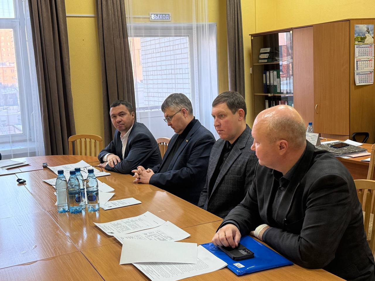 Вопросы ЖКХ, работа общественных бань и вывоз мусора Вопросы ЖКХ, работа общественных бань и вывоз мусора