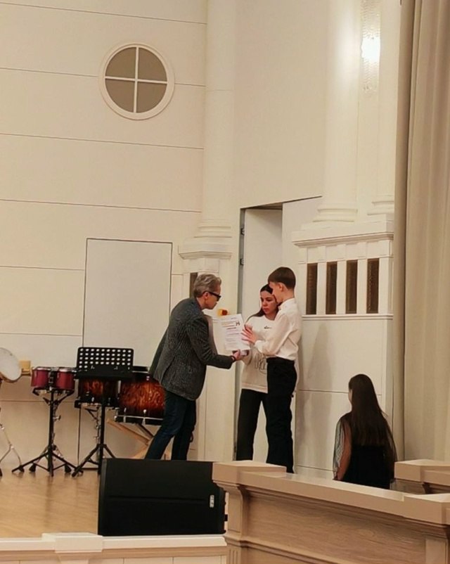 Юный забайкалец завоевал третье место на международном музыкальном конкурсе «Запад, Восток, Сибирь» в Новосибирске Юный забайкалец завоевал третье место на международном музыкальном конкурсе «Запад, Восток, Сибирь» в Новосибирске