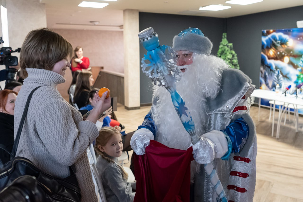 Дед Мороз и Снегурочка рассказали, какие праздничные события пройдут в Чите Дед Мороз и Снегурочка рассказали, какие праздничные события пройдут в Чите