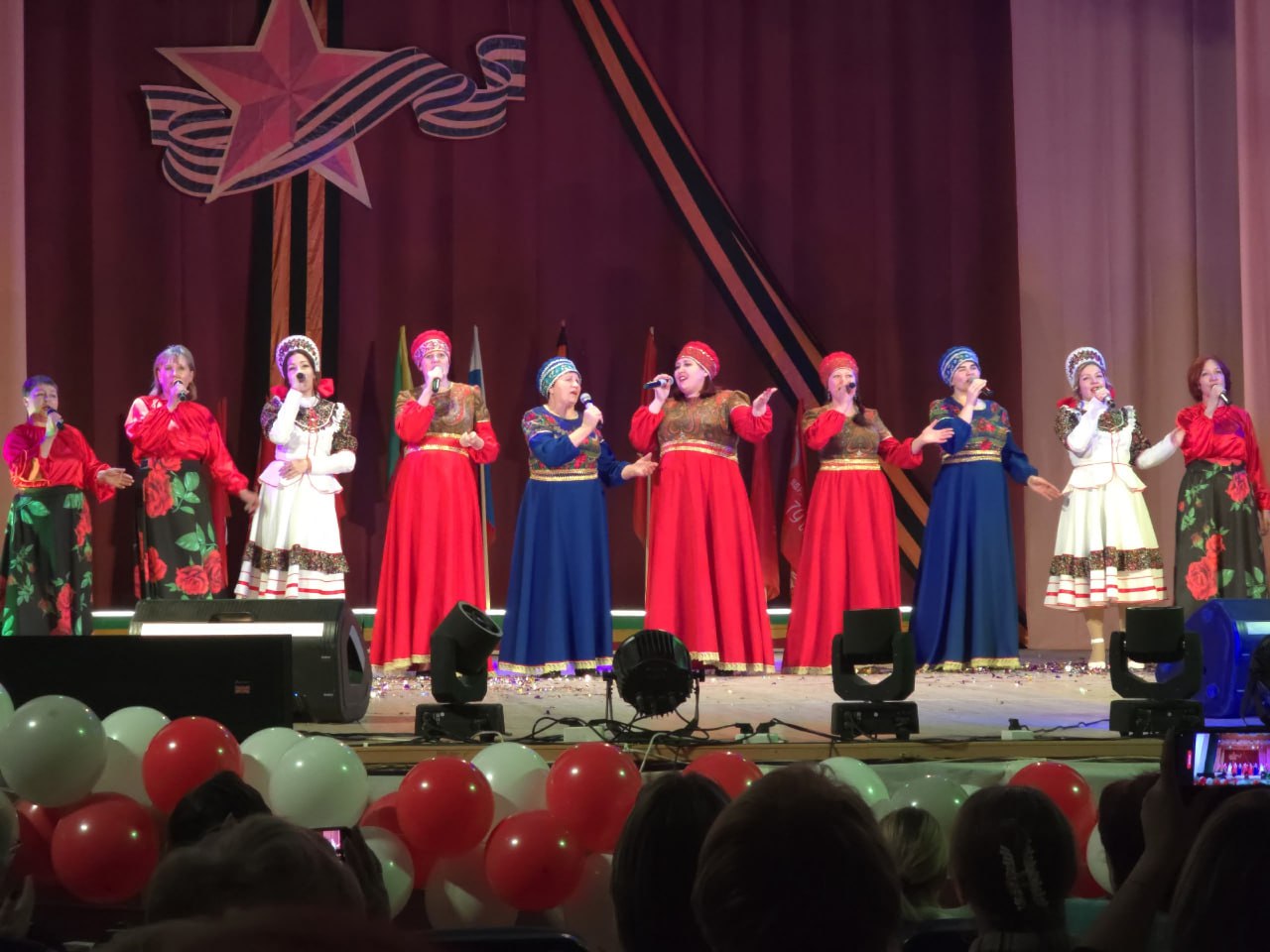 Благотворительный концерт объединил жителей и волонтёров Забайкалья Благотворительный концерт объединил жителей и волонтёров Забайкалья