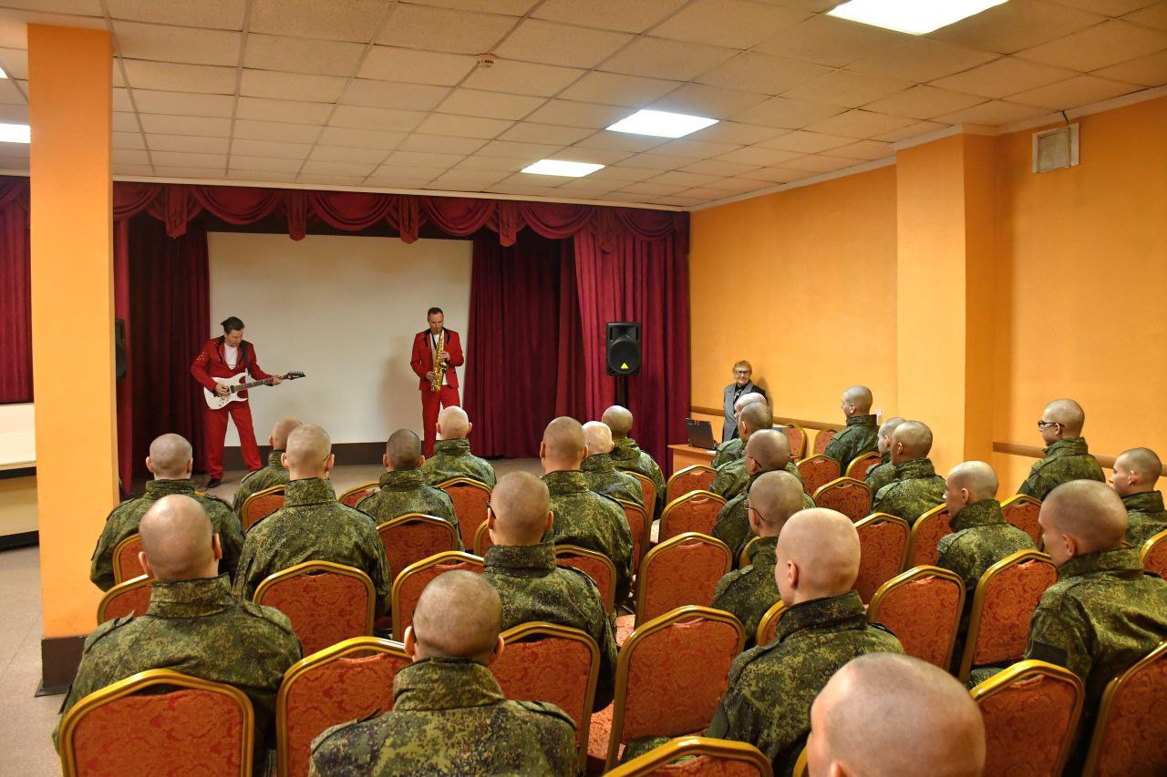 Военнослужащие Читинского гарнизона познакомились с историческими местами Забайкалья Военнослужащие Читинского гарнизона познакомились с историческими местами Забайкалья