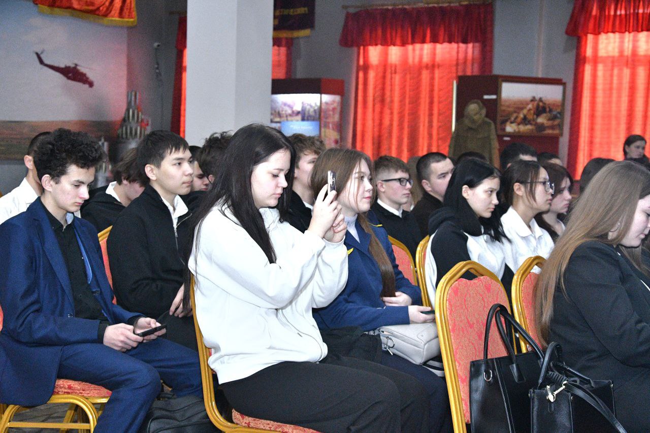 #ЗабВО90: Студентам Забайкалья рассказали о военной контрразведке и особой роли забайкальских чекистов #ЗабВО90: Студентам Забайкалья рассказали о военной контрразведке и особой роли забайкальских чекистов