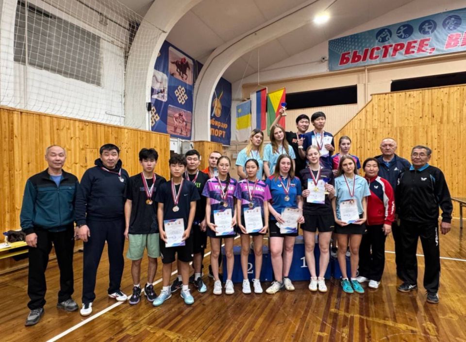 В Спортивном комплексе «Тамир» посёлка Агинское прошли соревнования по настольному теннису В Спортивном комплексе «Тамир» посёлка Агинское прошли соревнования по настольному теннису