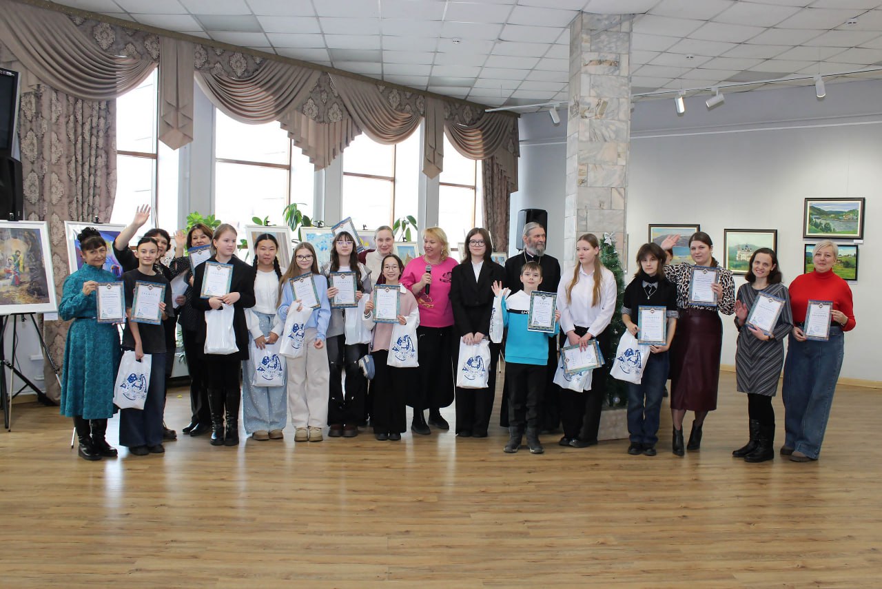 Выставка «Красота божьего мира» открылась в Чите Выставка «Красота божьего мира» открылась в Чите