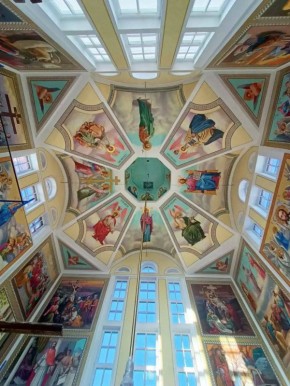 В Краснокаменске расписали Храм Спаса Нерукотворного Образа