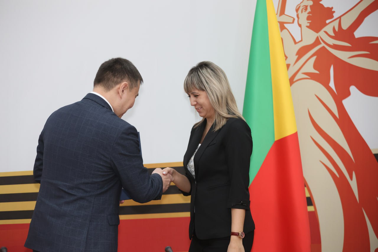 Производители Забайкалья выиграли конкурс «100 лучших товаров России» Производители Забайкалья выиграли конкурс «100 лучших товаров России»