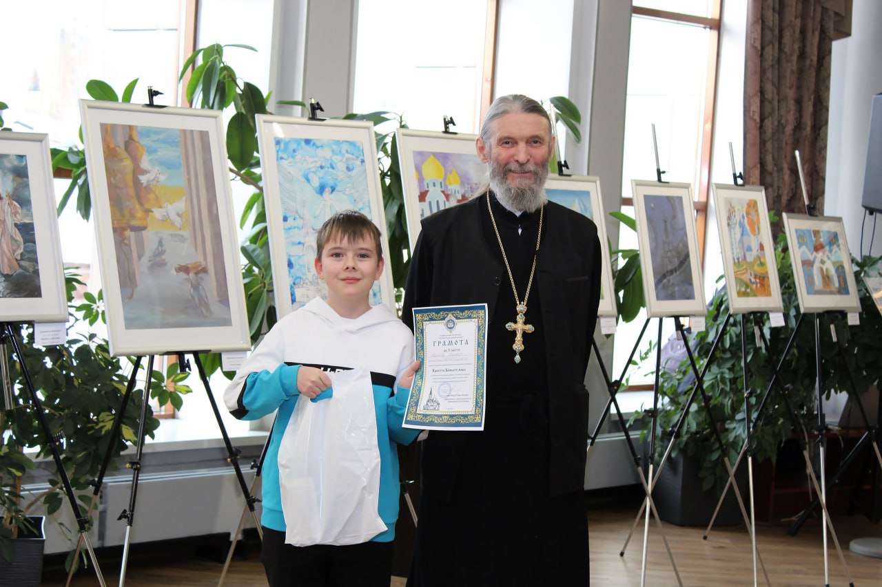 Выставка «Красота божьего мира» открылась в Чите Выставка «Красота божьего мира» открылась в Чите