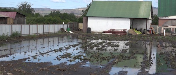 Жителям Забайкалья, чьи огороды пострадали в результате летних паводков, начали выдавать продовольственные наборы
