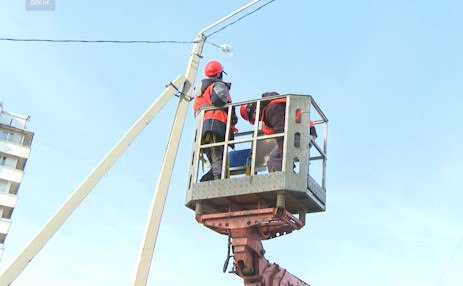 На дороге Смоленка-Карповка все девять пешеходных переходов оборудовали подсветкой