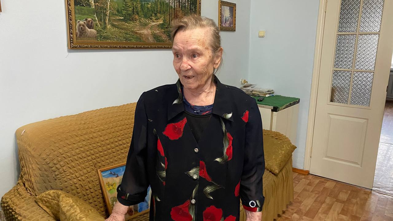 Сегодня администрация Центрального района, депутат городской Думы Муравьева Екатерина совместно с советом ветеранов Центрального района с огромной радостью поздравили с 95-летним юбилеем труженицу тыла, Митичкину Валентину... Сегодня администрация Центрального района, депутат городской Думы Муравьева Екатерина совместно с советом ветеранов Центрального района с огромной радостью поздравили с 95-летним юбилеем труженицу тыла, Митичкину Валентину...