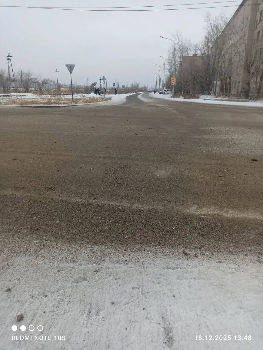 Все три подрядные организации (МБУ «ДМРСУ», ООО «ЗДСК» и ООО «Авелина»), занимающиеся обслуживанием улично-дорожной сети краевого центра, завершают дневную смену работу Все три подрядные организации (МБУ «ДМРСУ», ООО «ЗДСК» и ООО «Авелина»), занимающиеся обслуживанием улично-дорожной сети краевого центра, завершают дневную смену работу