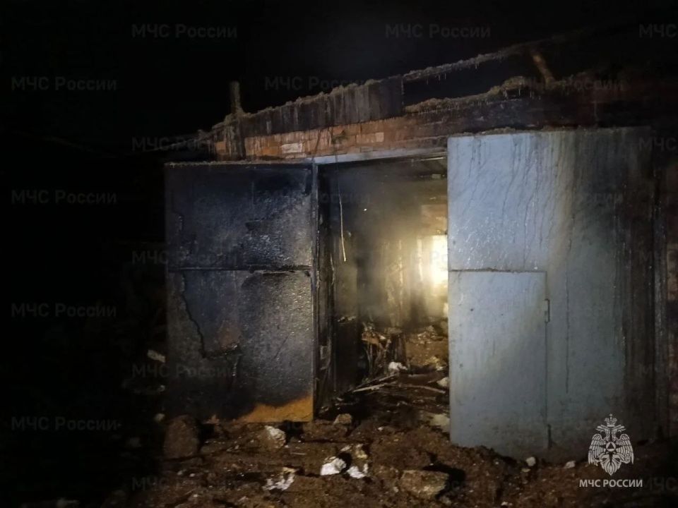 Гараж загорелся в Борзе ночью 20 декабря