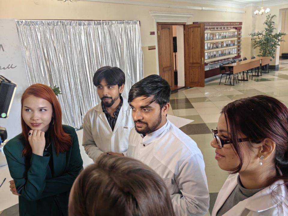 Студенты из Индии с головой погрузились в учебу в ЧГМА