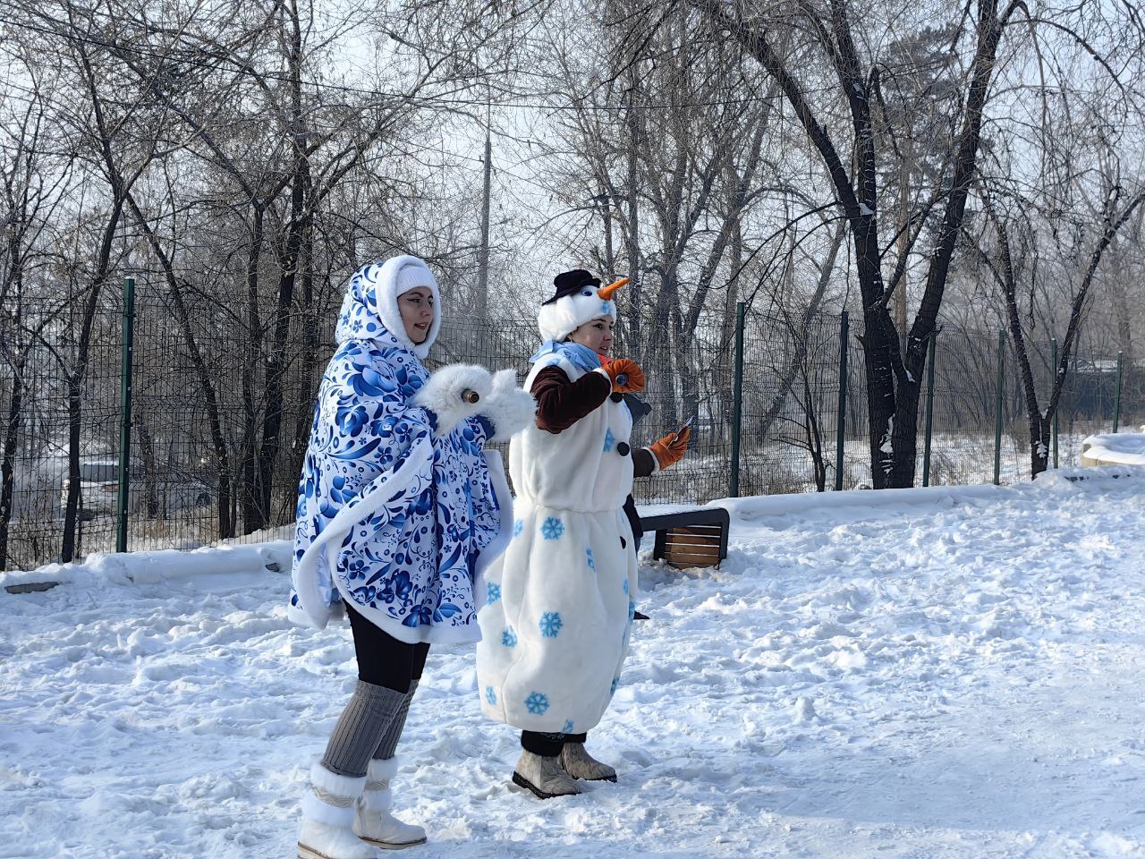 Сегодня в парке Гагаринский было по-настоящему волшебно! Наши артисты подарили гостям парка яркую сюжетно-игровую программу "В Новый год за сказкой" Сегодня в парке Гагаринский было по-настоящему волшебно! Наши артисты подарили гостям парка яркую сюжетно-игровую программу "В Новый год за сказкой"