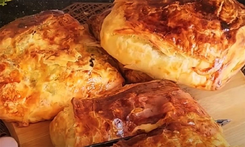 Пирожки с многослойной начинкой: кулинарное искусство на вашем столе