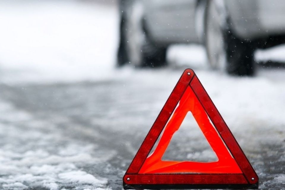 За прошедшие сутки инспекторы ДПС выявили 189 нарушений правил дорожного движения, 13 водителей привлечены к ответственности за управление транспортными средствами в состоянии опьянения