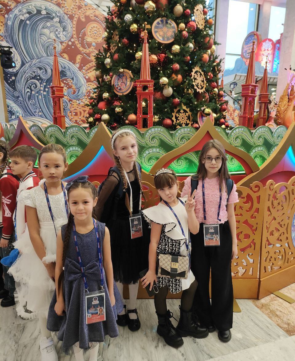 Дети участников спецоперации из Забайкалья одними из первых посетили новогоднюю Кремлёвскую ёлку Дети участников спецоперации из Забайкалья одними из первых посетили новогоднюю Кремлёвскую ёлку