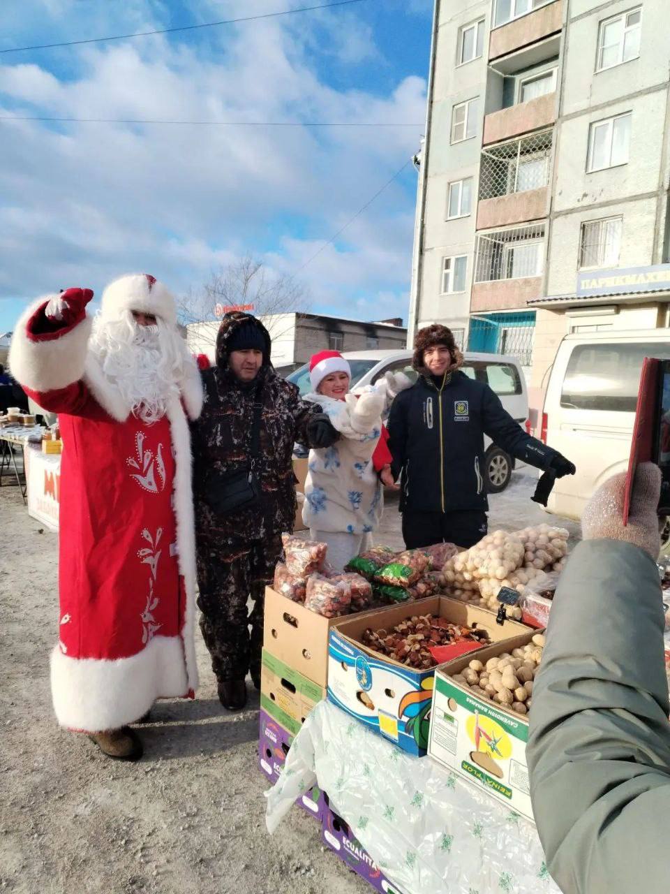 Подведены итоги Новогодней универсальной ярмарки выходного дня, которая проходила в минувшее воскресенье, 28 декабря, на пересечении улиц Лазо и Ярославского Подведены итоги Новогодней универсальной ярмарки выходного дня, которая проходила в минувшее воскресенье, 28 декабря, на пересечении улиц Лазо и Ярославского