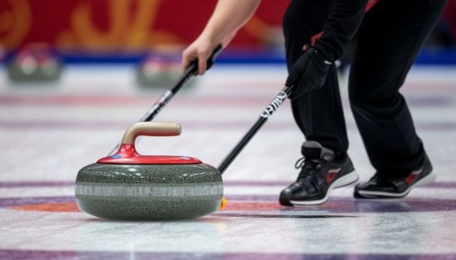 Сыграть в забайкальский кёрлинг на Ингоде и угоститься горячим чаем предложили забайкальцам 7 января в этно-археопарке «Сухотино»