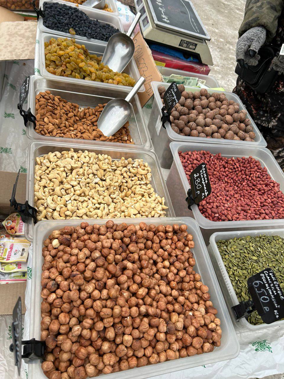 Подведены итоги Новогодней универсальной ярмарки выходного дня, которая проходила в минувшее воскресенье, 28 декабря, на пересечении улиц Лазо и Ярославского Подведены итоги Новогодней универсальной ярмарки выходного дня, которая проходила в минувшее воскресенье, 28 декабря, на пересечении улиц Лазо и Ярославского