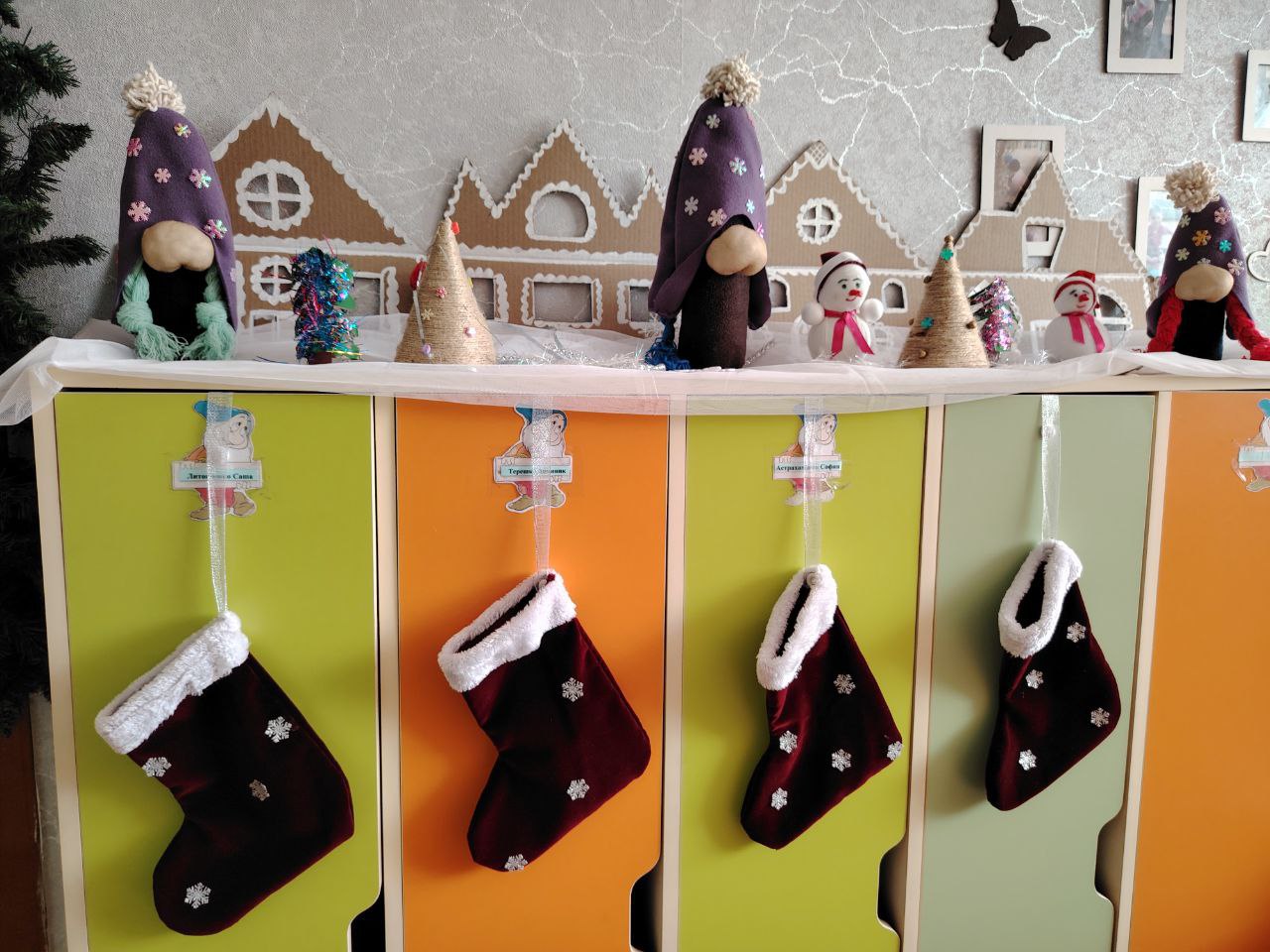 Александр Осипов подарил новогодние подарки воспитанникам Читинского центра помощи детям Александр Осипов подарил новогодние подарки воспитанникам Читинского центра помощи детям