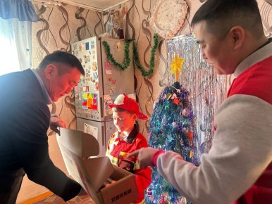 Ёлка желаний -2025: Исполняются новогодние желания детей из Могойтуйского округа