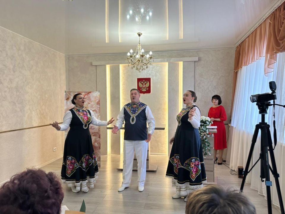 Любовью согретые сердца: жители Приаргунска отметили золотой юбилей