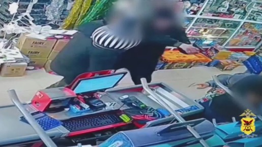 В Ясногорске Оловяннинского района двое местных жителей понесут уголовную ответственность за разбойное нападение на продавцов магазина