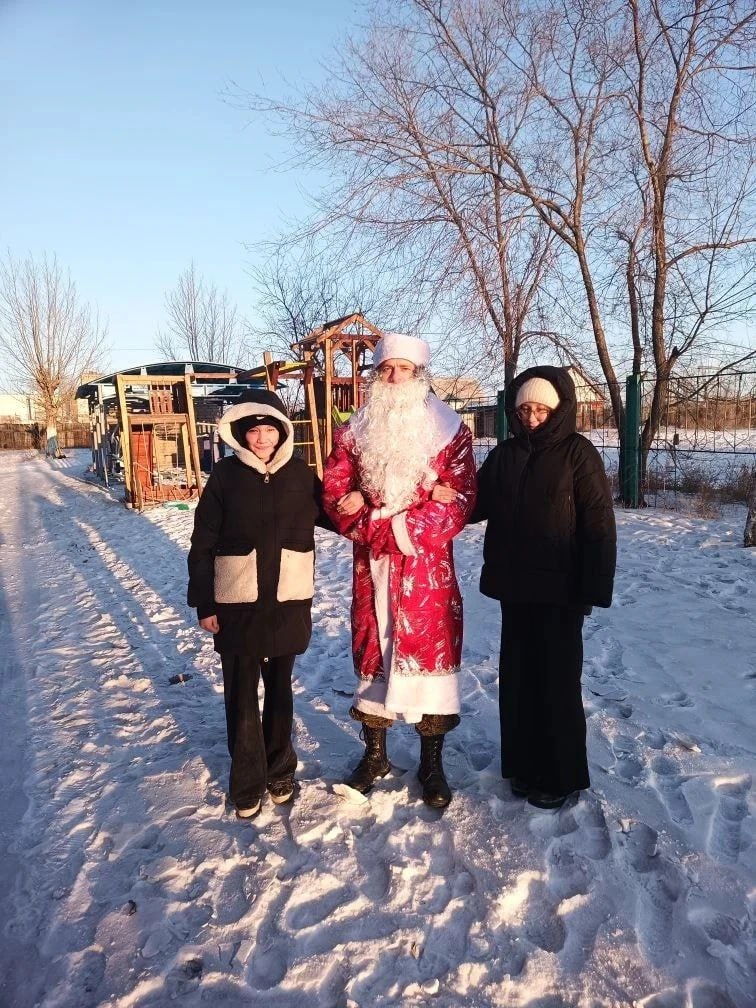 Военные устроили праздник в учреждениях для детей в Борзинском округе Военные устроили праздник в учреждениях для детей в Борзинском округе