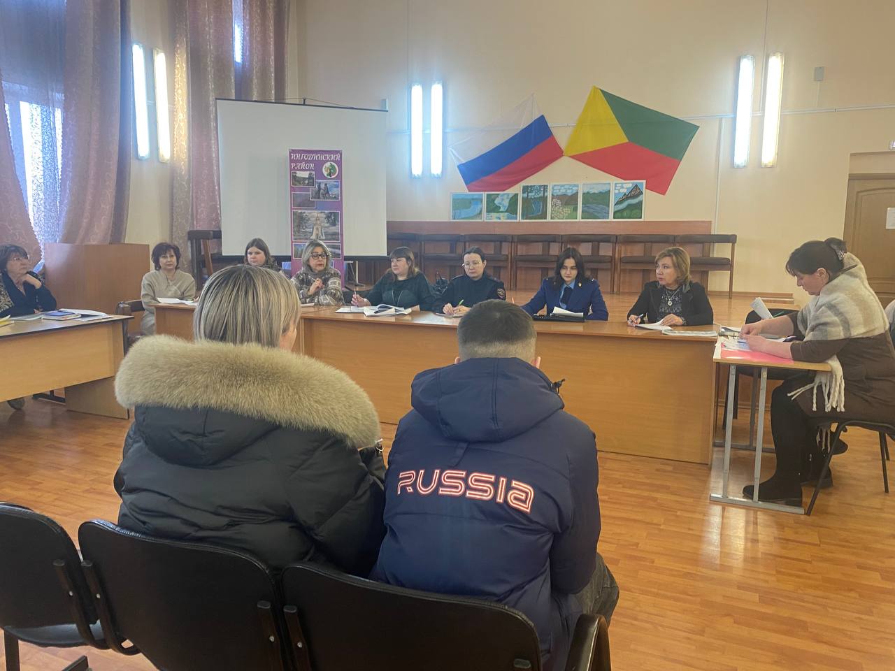 С начала текущего года в администрации Ингодинского района проведено 2 заседания комиссии по делам несовершеннолетних и защите их прав, на которых рассмотрено 11 материлов С начала текущего года в администрации Ингодинского района проведено 2 заседания комиссии по делам несовершеннолетних и защите их прав, на которых рассмотрено 11 материлов