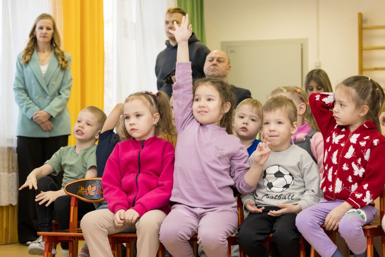 Дошколята в теме!. Открыли ежегодный цикл мероприятий по профилактике травматизма на ж/д в образовательных учреждениях Дошколята в теме!. Открыли ежегодный цикл мероприятий по профилактике травматизма на ж/д в образовательных учреждениях