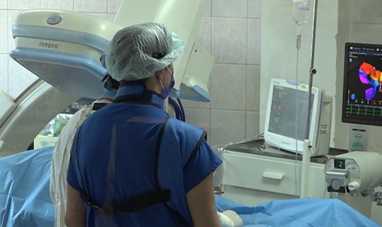 Врачи краевой клинической больницы проводят высокотехнологичные операции на сердце