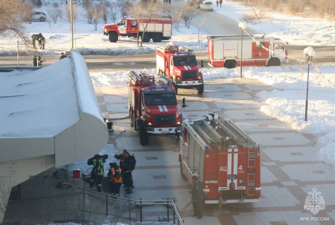 Пожарно-тактические учения проходят в ТЦ «Фортуна»