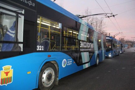 Троллейбусному управлению срочно требуются: