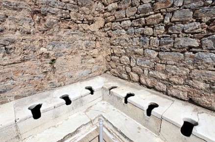 Уникальная история унитаза