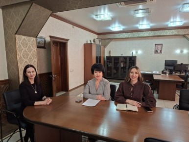 Сегодня состоялась очень важная рабочая встреча председателя Избирательной комиссии Забайкальского края Светланы Судаковой с ректором Забайкальского государственного университета Оксаной Мартыненко и руководителем...