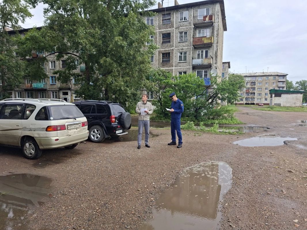 Прокуратура Читинского района после проверки публикаций потребовала от управляющей компании устранить нарушения при содержании многоквартирного дома