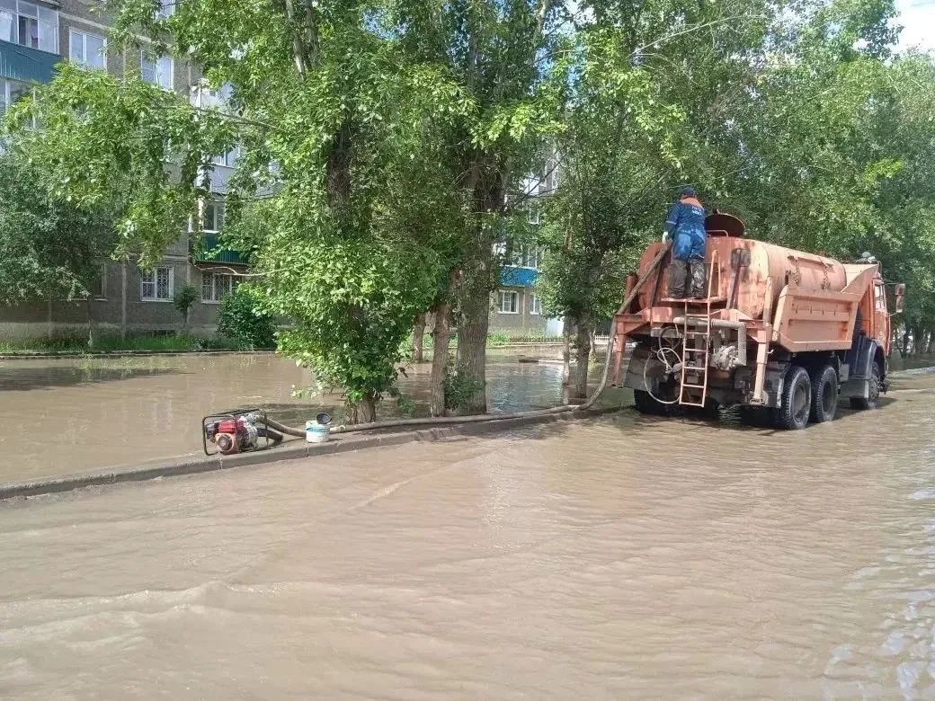 В Чите ликвидируют последствия непогоды