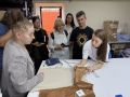 Все. на фабрике новые швеи