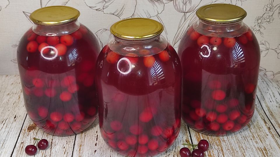 Простой и вкусный компот из вишни на зиму: идеальный рецепт для вашей кухни