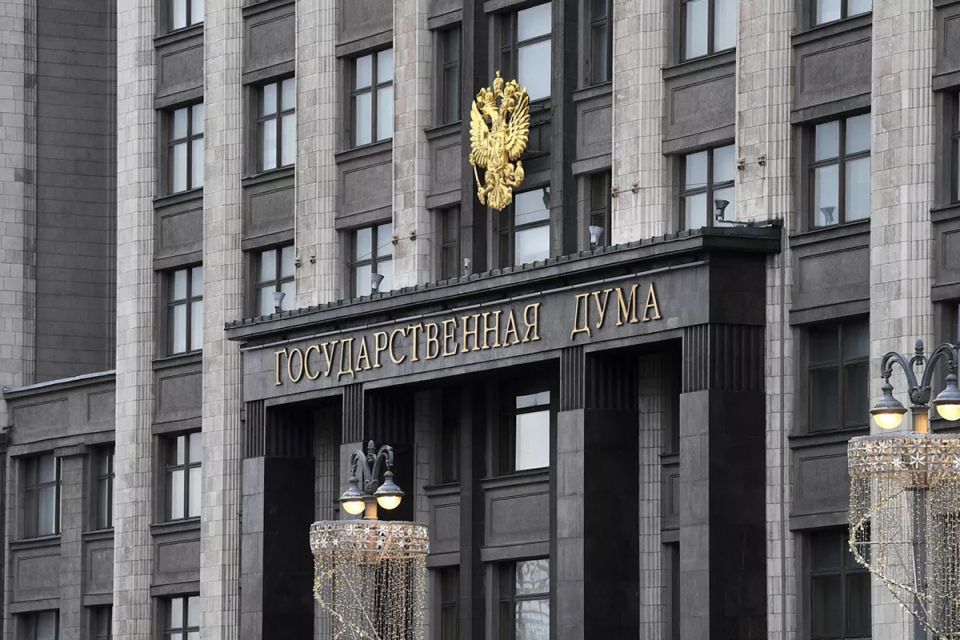 Госдума рассматривает законопроект о пожизненном сроке за диверсии с участием подростков