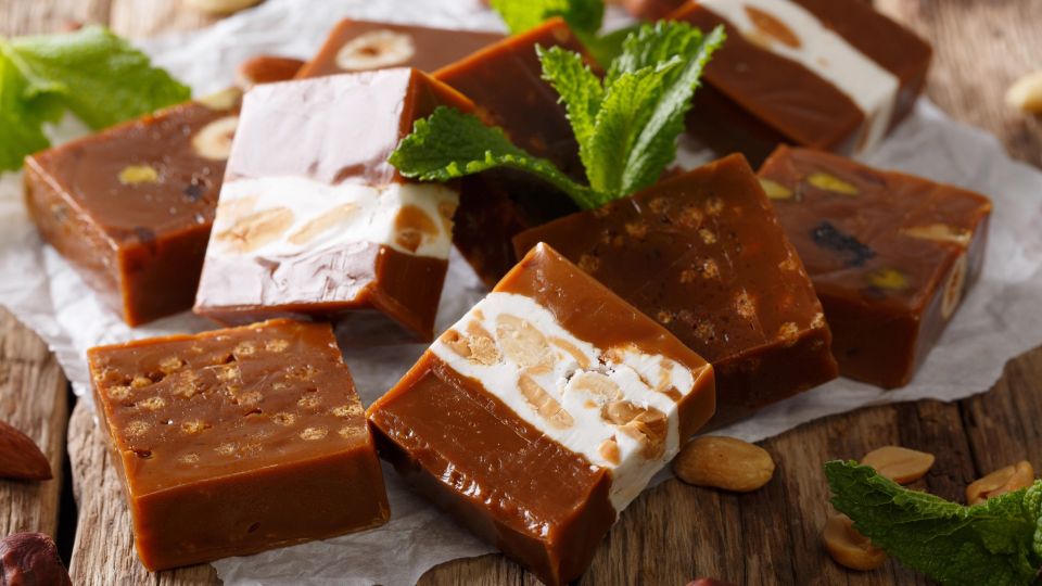 Сливочные ириски можно приготовить за полчаса: будут в разы вкуснее покупных