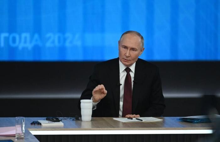 Путин продлил мораторий на обнуление топливного демпфера до 2026 года