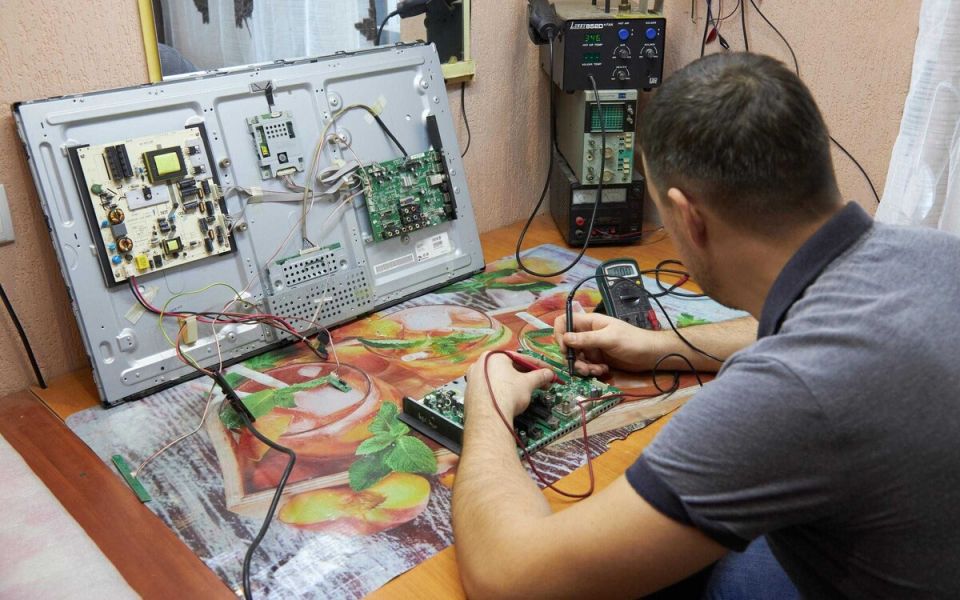 Как одна женщина доказала свою правоту и отсудила 50 тысяч рублей за сгоревший телевизор